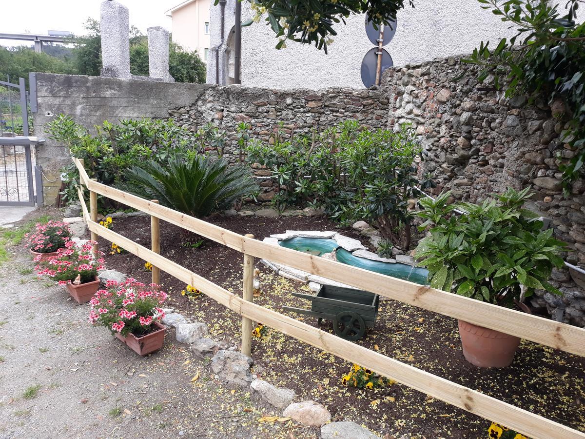 Bed and Breakfast La Terra Di Mingo Vado Ligure Exterior foto